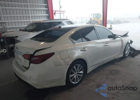 2018 Infiniti Q50 3.0T Red Sport 400 z USA, uszkodzony, nr VIN JN1FV7AR5JM480535